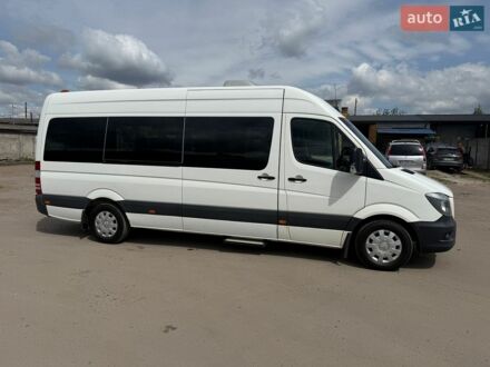 Белый Мерседес Sprinter, объемом двигателя 2.2 л и пробегом 337 тыс. км за 25900 $, фото 1 на Automoto.ua