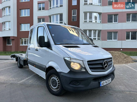 Белый Мерседес Sprinter, объемом двигателя 2.2 л и пробегом 419 тыс. км за 21999 $, фото 1 на Automoto.ua