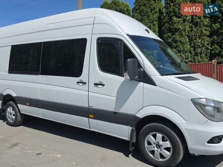 Белый Мерседес Sprinter, объемом двигателя 3 л и пробегом 300 тыс. км за 37000 $, фото 1 на Automoto.ua
