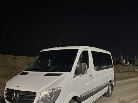 Белый Мерседес Sprinter, объемом двигателя 2.2 л и пробегом 320 тыс. км за 18500 $, фото 1 на Automoto.ua