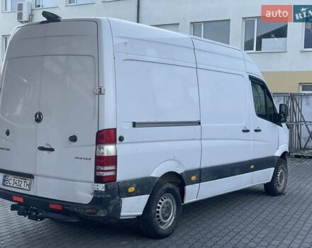 Белый Мерседес Sprinter, объемом двигателя 2.14 л и пробегом 240 тыс. км за 9950 $, фото 1 на Automoto.ua