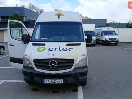 Белый Мерседес Sprinter, объемом двигателя 2.1 л и пробегом 436 тыс. км за 9000 $, фото 1 на Automoto.ua