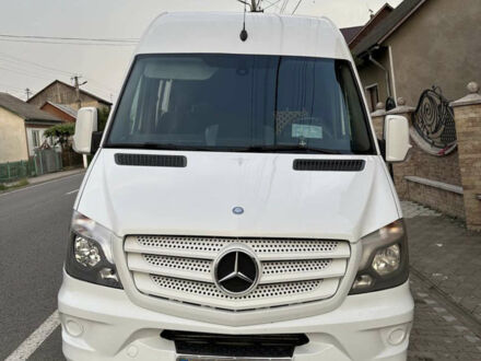Белый Мерседес Sprinter, объемом двигателя 2.1 л и пробегом 518 тыс. км за 25000 $, фото 1 на Automoto.ua