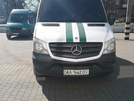 Белый Мерседес Sprinter, объемом двигателя 2.1 л и пробегом 403 тыс. км за 18683 $, фото 1 на Automoto.ua