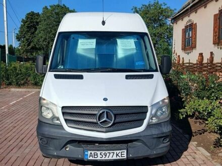Белый Мерседес Sprinter, объемом двигателя 2.14 л и пробегом 291 тыс. км за 12000 $, фото 1 на Automoto.ua