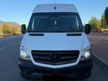 Белый Мерседес Sprinter, объемом двигателя 3 л и пробегом 614 тыс. км за 18086 $, фото 1 на Automoto.ua