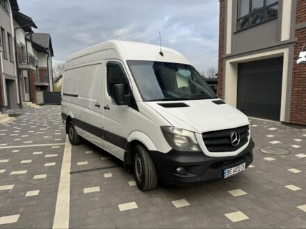 Белый Мерседес Sprinter, объемом двигателя 2.1 л и пробегом 430 тыс. км за 15500 $, фото 1 на Automoto.ua
