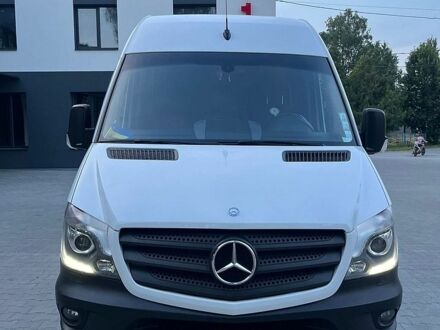 Белый Мерседес Sprinter, объемом двигателя 2.99 л и пробегом 535 тыс. км за 41999 $, фото 1 на Automoto.ua