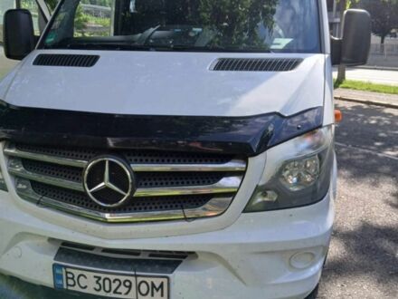 Белый Мерседес Sprinter, объемом двигателя 2.1 л и пробегом 450 тыс. км за 23725 $, фото 1 на Automoto.ua