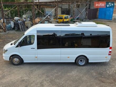 Белый Мерседес Sprinter, объемом двигателя 3 л и пробегом 382 тыс. км за 48900 $, фото 1 на Automoto.ua