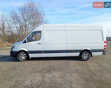Белый Мерседес Sprinter, объемом двигателя 0 л и пробегом 326 тыс. км за 15000 $, фото 1 на Automoto.ua