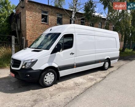 Белый Мерседес Sprinter, объемом двигателя 2.2 л и пробегом 385 тыс. км за 23646 $, фото 1 на Automoto.ua