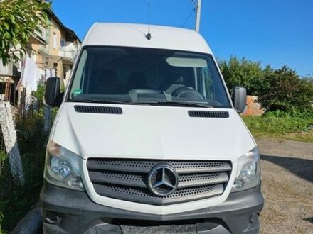 Белый Мерседес Sprinter, объемом двигателя 2.14 л и пробегом 377 тыс. км за 11500 $, фото 1 на Automoto.ua