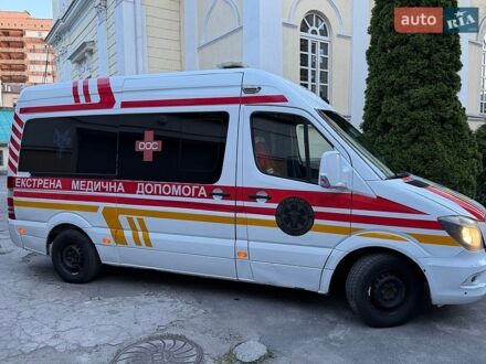 Белый Мерседес Sprinter, объемом двигателя 2.14 л и пробегом 266 тыс. км за 27999 $, фото 1 на Automoto.ua