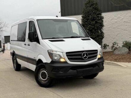 Белый Мерседес Sprinter, объемом двигателя 2.1 л и пробегом 73 тыс. км за 9800 $, фото 1 на Automoto.ua