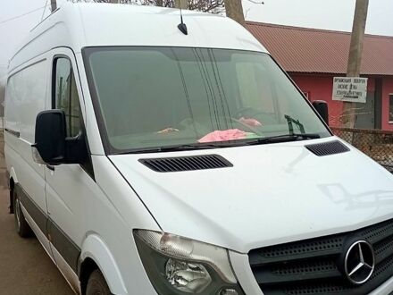Белый Мерседес Sprinter, объемом двигателя 2.1 л и пробегом 300 тыс. км за 15000 $, фото 1 на Automoto.ua