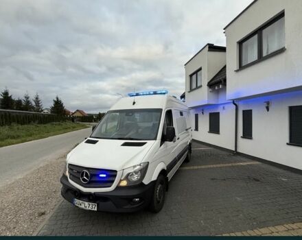 Белый Мерседес Sprinter, объемом двигателя 2.2 л и пробегом 333 тыс. км за 20374 $, фото 1 на Automoto.ua
