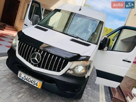 Белый Мерседес Sprinter, объемом двигателя 2.2 л и пробегом 287 тыс. км за 19200 $, фото 1 на Automoto.ua
