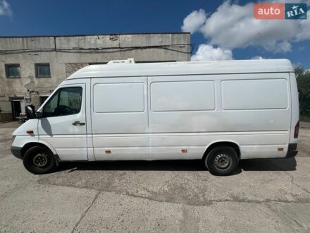 Белый Мерседес Sprinter, объемом двигателя 2.15 л и пробегом 527 тыс. км за 6500 $, фото 1 на Automoto.ua