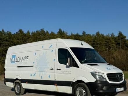 Белый Мерседес Sprinter, объемом двигателя 2.14 л и пробегом 387 тыс. км за 22000 $, фото 1 на Automoto.ua