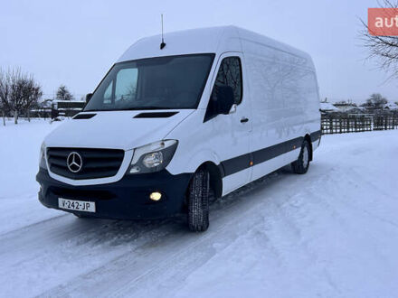 Белый Мерседес Sprinter, объемом двигателя 0 л и пробегом 330 тыс. км за 21800 $, фото 1 на Automoto.ua