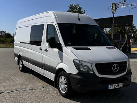 Белый Мерседес Sprinter, объемом двигателя 2.2 л и пробегом 320 тыс. км за 24900 $, фото 1 на Automoto.ua