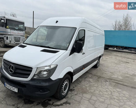 Белый Мерседес Sprinter, объемом двигателя 2.99 л и пробегом 357 тыс. км за 30000 $, фото 1 на Automoto.ua