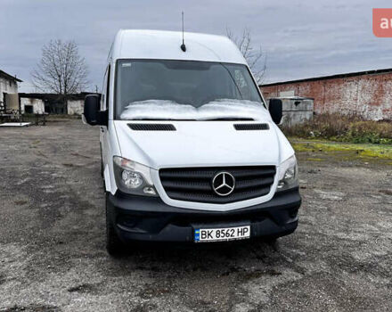 Белый Мерседес Sprinter, объемом двигателя 2.2 л и пробегом 312 тыс. км за 19500 $, фото 1 на Automoto.ua