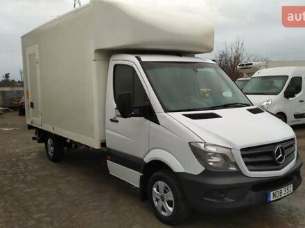 Белый Мерседес Sprinter, объемом двигателя 2.2 л и пробегом 270 тыс. км за 21650 $, фото 1 на Automoto.ua