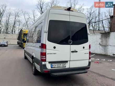 Белый Мерседес Sprinter, объемом двигателя 2.14 л и пробегом 250 тыс. км за 28000 $, фото 1 на Automoto.ua