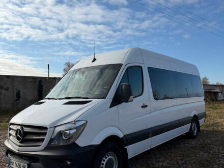 Белый Мерседес Sprinter, объемом двигателя 2.14 л и пробегом 880 тыс. км за 23000 $, фото 1 на Automoto.ua