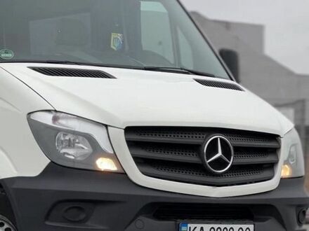 Белый Мерседес Sprinter, объемом двигателя 2.14 л и пробегом 600 тыс. км за 22000 $, фото 1 на Automoto.ua