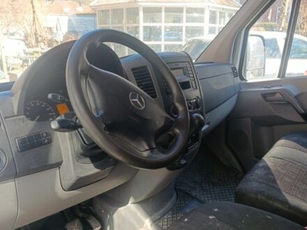 Белый Мерседес Sprinter, объемом двигателя 2 л и пробегом 268 тыс. км за 12953 $, фото 1 на Automoto.ua