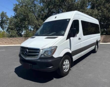 Белый Мерседес Sprinter, объемом двигателя 3 л и пробегом 50 тыс. км за 5300 $, фото 1 на Automoto.ua
