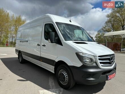 Белый Мерседес Sprinter, объемом двигателя 3 л и пробегом 294 тыс. км за 34500 $, фото 1 на Automoto.ua