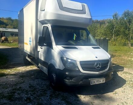Белый Мерседес Sprinter, объемом двигателя 3 л и пробегом 264 тыс. км за 26500 $, фото 1 на Automoto.ua