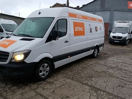 Белый Мерседес Sprinter, объемом двигателя 3 л и пробегом 297 тыс. км за 26850 $, фото 1 на Automoto.ua