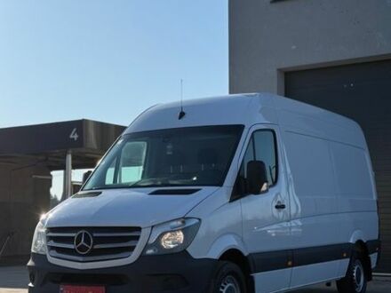 Белый Мерседес Sprinter, объемом двигателя 2.2 л и пробегом 228 тыс. км за 19700 $, фото 1 на Automoto.ua