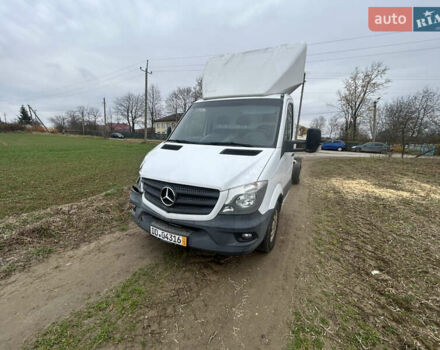 Белый Мерседес Sprinter, объемом двигателя 0 л и пробегом 340 тыс. км за 14300 $, фото 1 на Automoto.ua