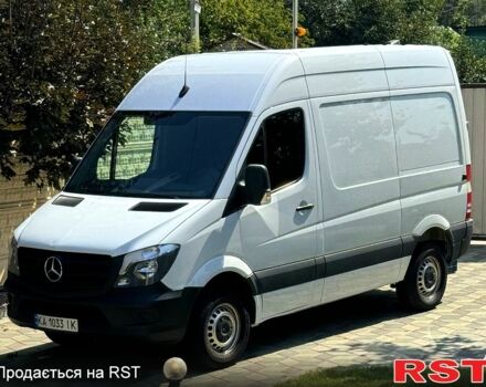 Белый Мерседес Sprinter, объемом двигателя 2.1 л и пробегом 176 тыс. км за 17400 $, фото 1 на Automoto.ua