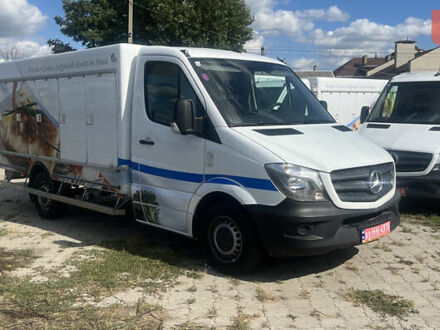 Белый Мерседес Sprinter, объемом двигателя 2.2 л и пробегом 240 тыс. км за 25400 $, фото 1 на Automoto.ua