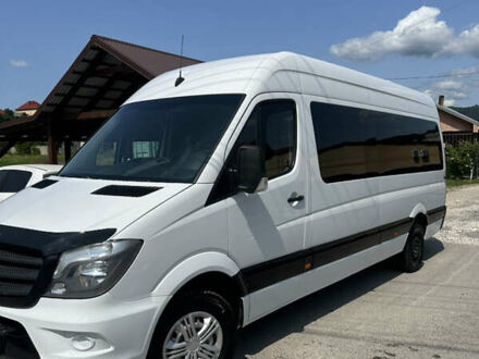 Белый Мерседес Sprinter, объемом двигателя 2.14 л и пробегом 540 тыс. км за 20000 $, фото 1 на Automoto.ua