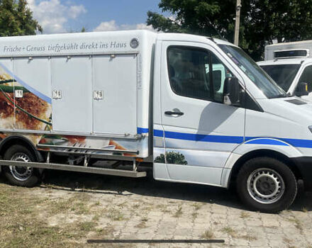 Белый Мерседес Sprinter, объемом двигателя 2.2 л и пробегом 243 тыс. км за 26639 $, фото 1 на Automoto.ua