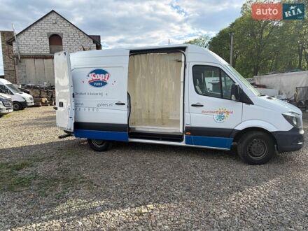 Белый Мерседес Sprinter, объемом двигателя 2.2 л и пробегом 224 тыс. км за 18900 $, фото 1 на Automoto.ua