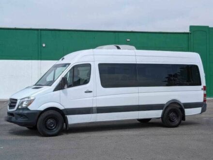 Мерседес Sprinter 2017 в Житомире на Automoto.ua Белый Мерседес Sprinter, объемом двигателя 3 л и пробегом 150 тыс. км за 19000 $, фото 1 на Automoto.ua