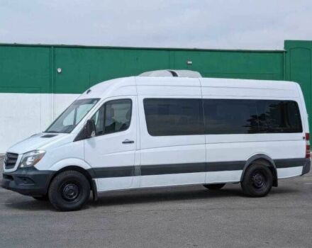 Белый Мерседес Sprinter, объемом двигателя 3 л и пробегом 150 тыс. км за 19000 $, фото 1 на Automoto.ua