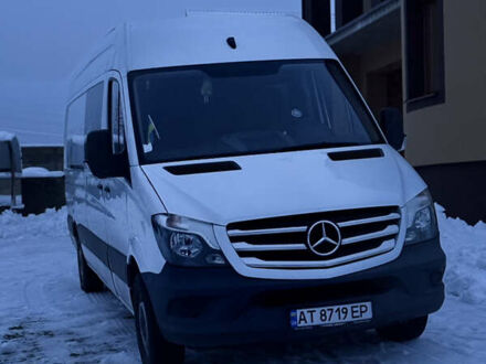 Белый Мерседес Sprinter, объемом двигателя 2.2 л и пробегом 363 тыс. км за 25599 $, фото 1 на Automoto.ua