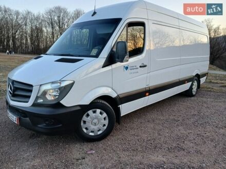 Белый Мерседес Sprinter, объемом двигателя 0 л и пробегом 247 тыс. км за 23999 $, фото 1 на Automoto.ua