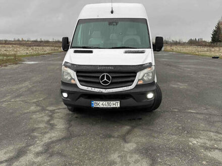 Мерседес Sprinter 2017 в Ровно на Automoto.ua Белый Мерседес Sprinter, объемом двигателя 3.22 л и пробегом 700 тыс. км за 22000 $, фото 1 на Automoto.ua