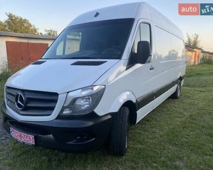 Белый Мерседес Sprinter, объемом двигателя 2.1 л и пробегом 320 тыс. км за 16900 $, фото 1 на Automoto.ua